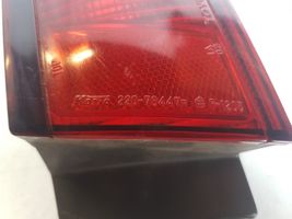 Toyota Camry Aizmugurējais lukturis virsbūvē 22076447