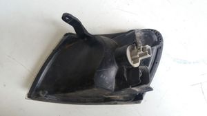 Toyota Carina T210 Indicatore di direzione anteriore 011692