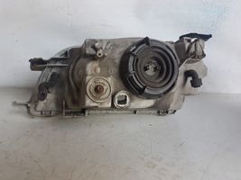 Toyota Carina T210 Lampa przednia 