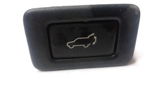 Subaru Outback Interruptor para abrir la puerta trasera 