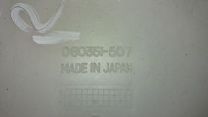 Mitsubishi Pajero Zbiornik płynu spryskiwaczy lamp 060351507