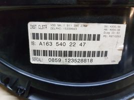 Mercedes-Benz ML W163 Tachimetro (quadro strumenti) A1635402247