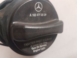 Mercedes-Benz ML W163 Polttoainesäiliön täyttöaukon suukappale 23443109