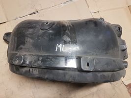 Mercedes-Benz ML W163 Revestimientos de la aleta antisalpicaduras delanteros 1638840522