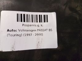 Volkswagen PASSAT B5 Rivestimento paraspruzzi parafango posteriore 3B0810972C