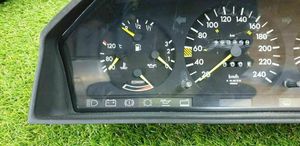 Mercedes-Benz E W124 Compteur de vitesse tableau de bord 1245400948