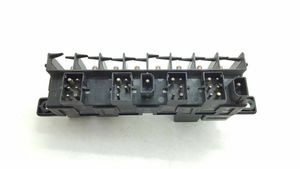 Audi 100 S4 C4 Module de fusibles 4A0941822