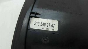 Mercedes-Benz E W210 Compteur de vitesse tableau de bord 2105409747