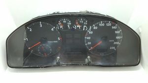 Audi A4 S4 B5 8D Compteur de vitesse tableau de bord 8D0919033A