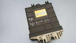 Volkswagen Golf III Calculateur moteur ECU 0261200701