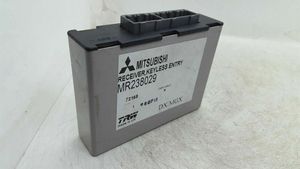 Mitsubishi Carisma Autres unités de commande / modules MR238029