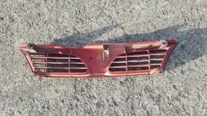 Nissan Almera Maskownica / Grill / Atrapa górna chłodnicy 623100N000