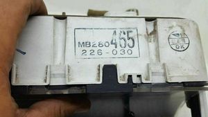 Mitsubishi Space Wagon Tachimetro (quadro strumenti) MB280465