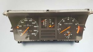 Audi 80 90 B2 Compteur de vitesse tableau de bord 88471064