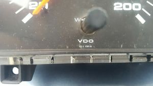 Audi 80 90 B2 Compteur de vitesse tableau de bord 88471064