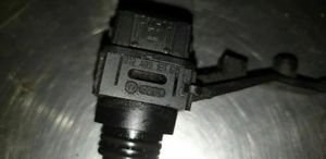 Volkswagen PASSAT B5 Geschwindigkeitssensor Drehzahlsensor 012409191D