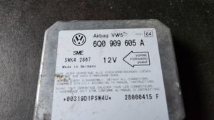 Volkswagen Golf IV Calculateur moteur ECU 6Q0909605A