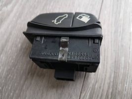 Volvo S70  V70  V70 XC Tailgate opening switch 9162946