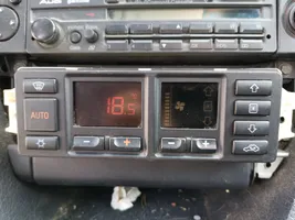 Audi 80 90 S2 B4 Panel klimatyzacji 8D0820043H