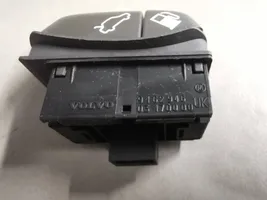 Volvo S70  V70  V70 XC Tailgate opening switch 9162946