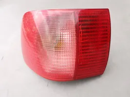 Audi 80 90 S2 B4 Luci posteriori 8A0945095E