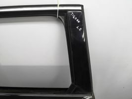 Volkswagen Tiguan Rear door 