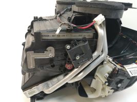 Nissan Qashqai Sisälämmityksen ilmastoinnin korin kokoonpano 27865JD92A