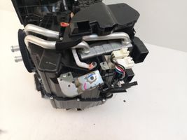 Nissan Juke I F15 Sisälämmityksen ilmastoinnin korin kokoonpano F156109196