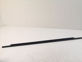 Opel Zafira B Front door glass trim molding 