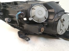 Toyota Avensis T270 Headlight/headlamp 