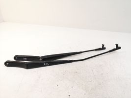 Skoda Octavia Mk2 (1Z) Front wiper blade arm 1Z2955409A