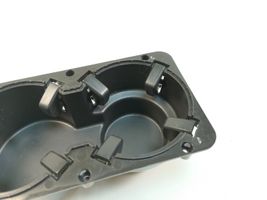 Chevrolet Captiva Cup holder front 