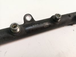 BMW 5 E60 E61 Kraftstoffverteiler Einspritzleiste Verteilerrohr 7788679