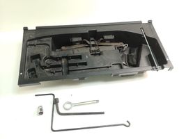 Lexus RX 330 - 350 - 400H Kit d’outils 