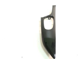 Nissan Qashqai Obudowa klamki wewnętrznej drzwi przednich 806824EA1AX