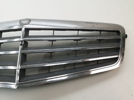 Mercedes-Benz E W212 Atrapa chłodnicy / Grill A2128800183