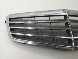 Mercedes-Benz E W212 Atrapa chłodnicy / Grill A2128800183