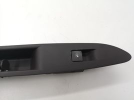 Opel Mokka Electric window control switch 95025525