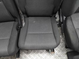 Toyota Corolla Verso AR10 Set interni 