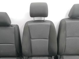 Toyota Corolla Verso AR10 Set interni 