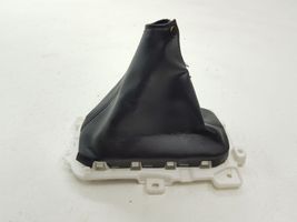 Mitsubishi Outlander Perilla/embellecedor de cuero de la palanca de cambios SPC04570