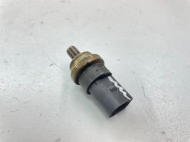 Audi A8 S8 D3 4E Sonde de température de liquide de refroidissement 06A919501A