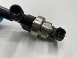 Chevrolet Trax Fuel injector 55567729