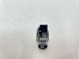 Volvo V60 Hazard light switch 9123681