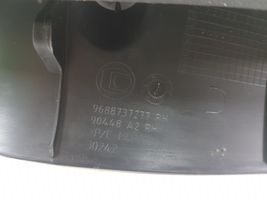 Citroen DS4 Takaluukun koristelista 9688737277