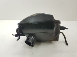 Nissan Qashqai Ilmansuodattimen kotelo 1022318801