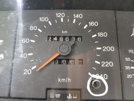 Ford Scorpio Nopeusmittari (mittaristo) 85GB10848AB