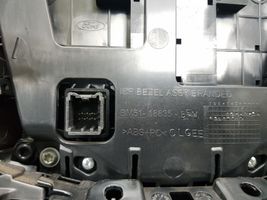 Ford Focus Konsola środkowa / Panel sterowania BM5118835BEW
