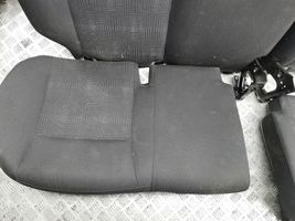 Mercedes-Benz A W169 Set interni 