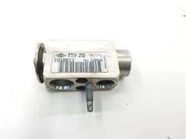 Volvo XC60 Air conditioning (A/C) expansion valve 7010973